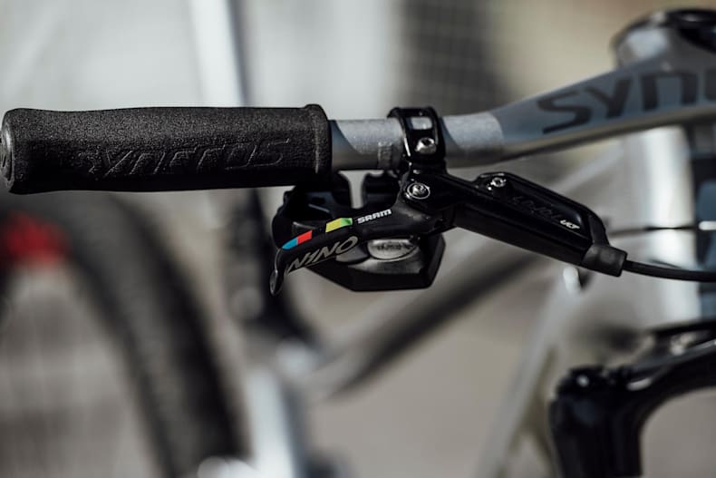 nino schurter grips