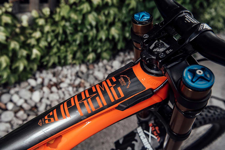 supreme mtb bike