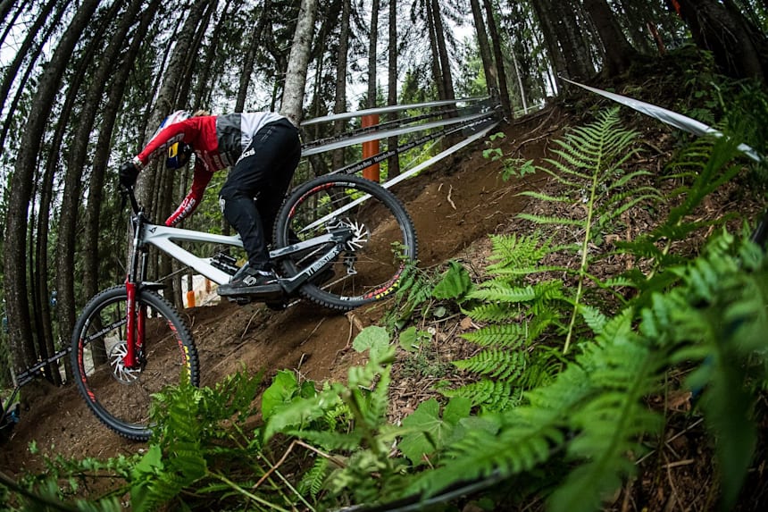 uci downhill qualifying results 2019