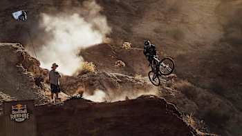 Cam Zink podczas Red Bull Rampage 2017