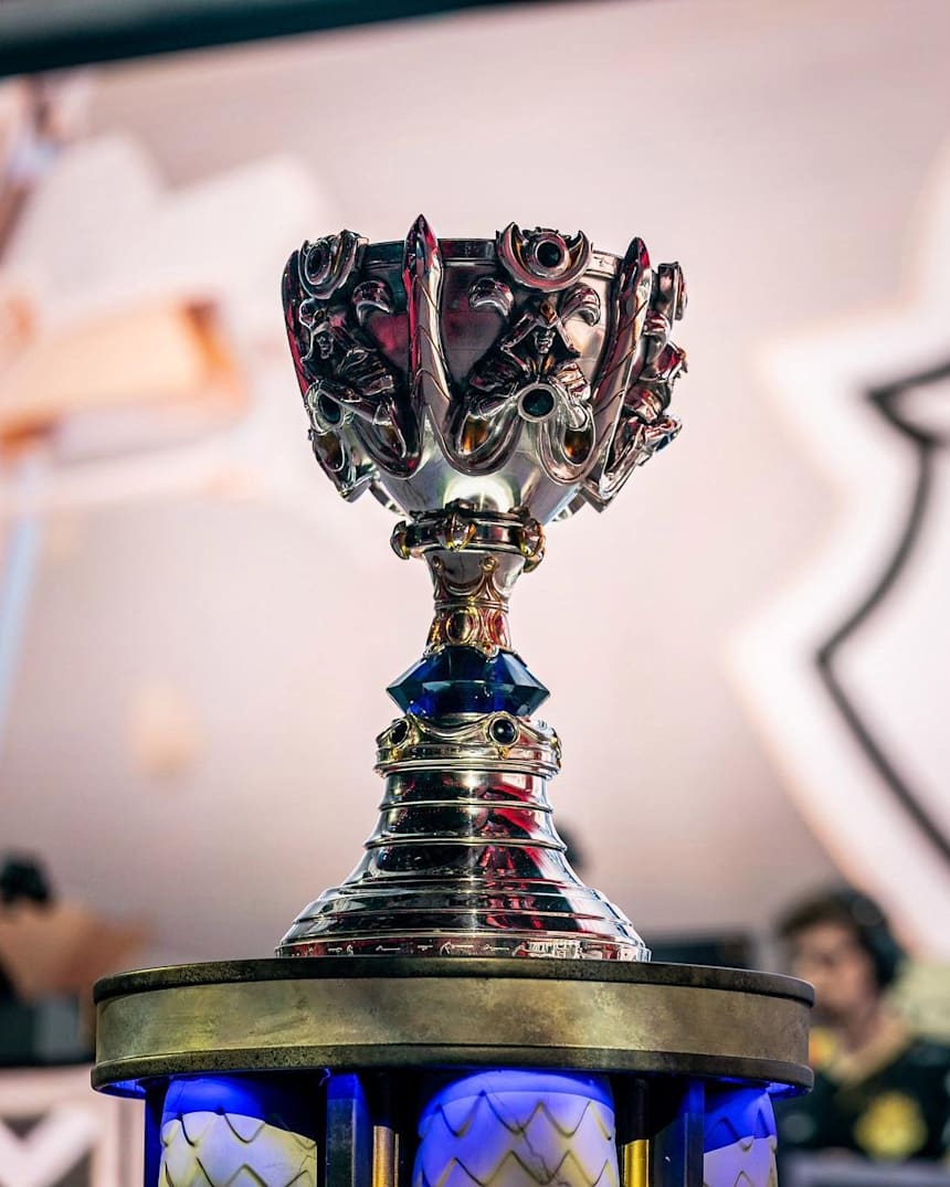 league of legends world championship trophy