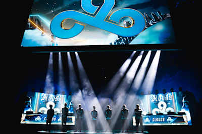 Cloud9 on stage at the League of Legends World Championships 2018.