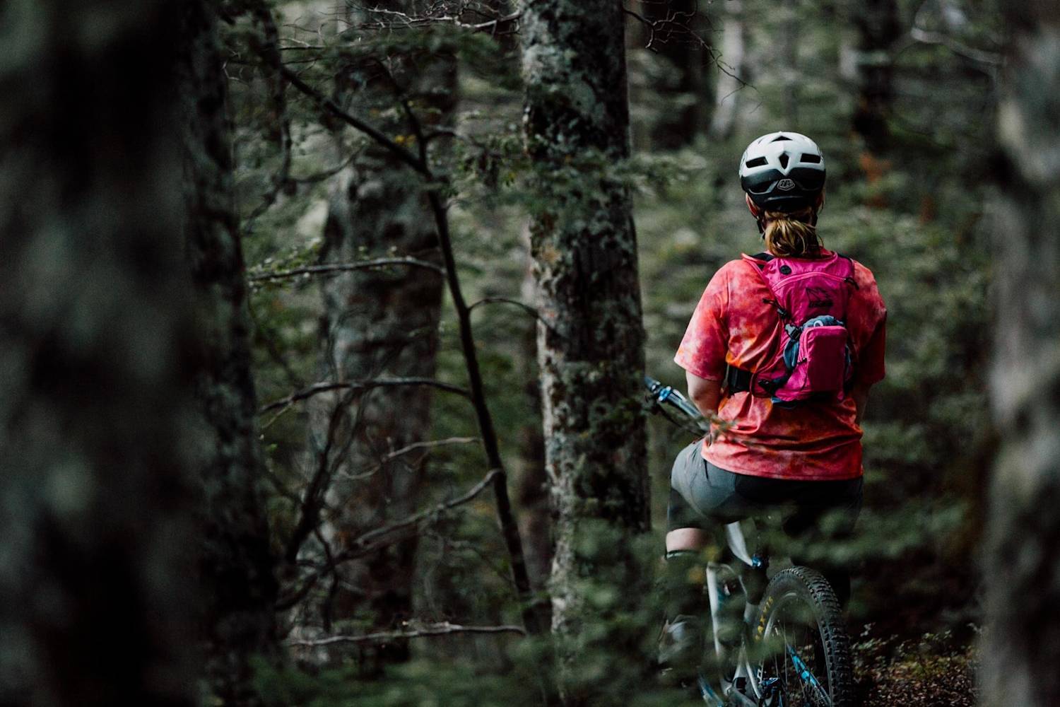 How to pack your backpack for MTB trail ride | Red Bull