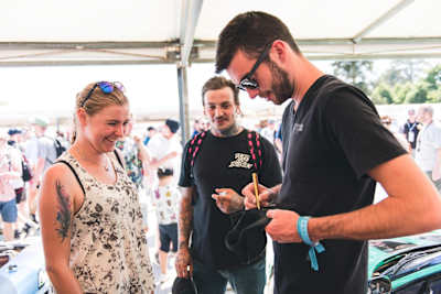 James Deane signing autographs for the drift fans