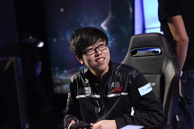 A member of the Taipei Assassins team as seen during a League of Legends competition in 2014.