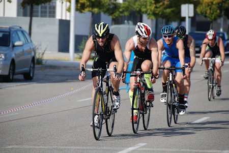 Montar en bici es otra forma de decirle 'basta' a la acumulación de grasa