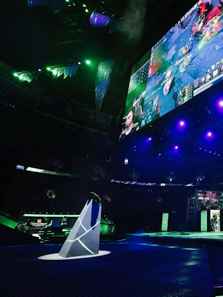 A photo of the playing stage at The International 2018