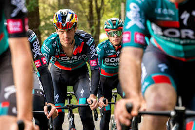 Le Red Bull Junior Brothers est une nouveau programme de détection de cyclisme lancé par l'équipe pro BORA - hansgrohe et Red Bull.
