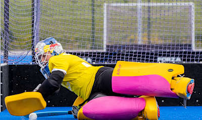Ayeisha McFerran - Irish Hockey Player - In goal