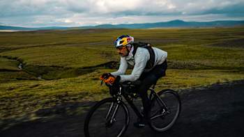 Payson McElveen – Iceland – Cycling Around the World S2 E1