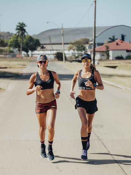 Hermanas corredoras que entrenan juntas para potenciarse