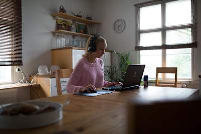 A photo of Mia Stellberg working