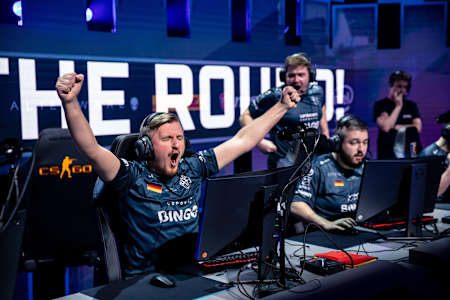 A photo of BIG at ESL One Cologne.