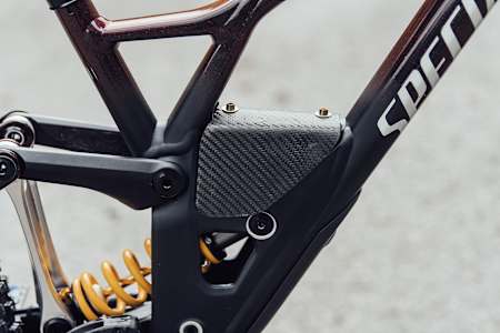 Close up of the shock cover detail on Loïc Bruni's Specialized Demo bike.