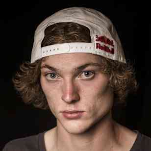 Thomas Genon posiert in Retallack Lodge, nahe Nelson, BC Kanada am 30. Juli 2013 für ein Porträt.