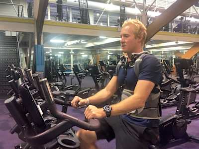 Este foi o primeiro treino na bicicleta de Andrew Cotton depois do acidente.
