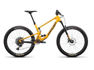 Le rider Danny MacAskill est un fervent défenseur du 5010 et l'un des meilleurs VTT de trail tout-suspendus de 2022.