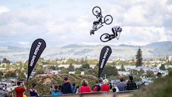 Barry Nobles y Joe Simpson durante el Crankworx Rotorua 2018.
