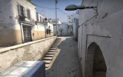 A screenshot of mid on Dust 2