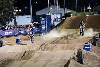 Supercross - Red Bull Straight Rhythm 2017 : Ronnie Mac et Ryan Sipes s'affrontent en demi-finale.