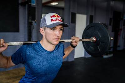 ウルトラランナーのトム・エヴァンスはストレングストレーニングの重要性を知っている