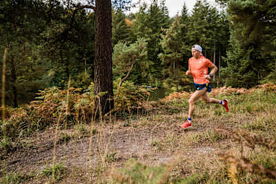 Ultra runner Tom Evans trail running in the UK