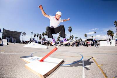 Matt Field hits the pole jam at Red Bull WallRide 2019 in Venice Beach