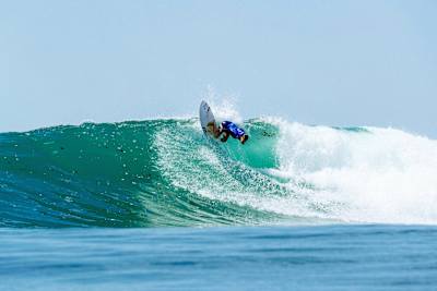 Caroline Marks surfing at the WSL Lexus Finals at Lower Trestles, California