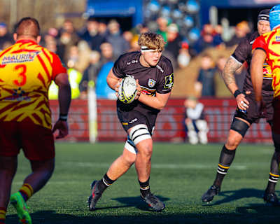 Oscar Usher in EPCR Challenge Cup action against USA Perpignan 