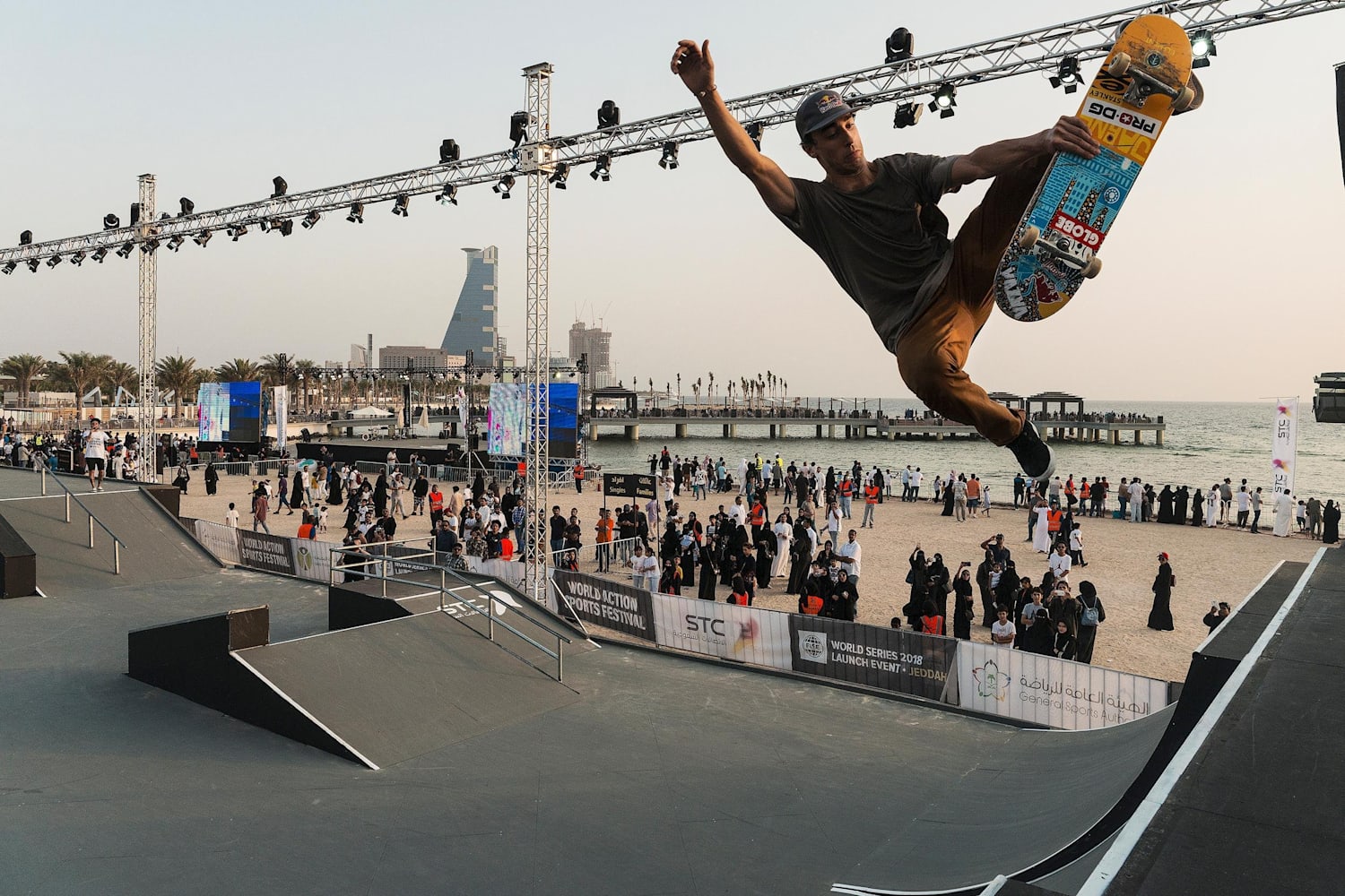 Skate FISE Jeddah, Arabia Saudita Danny León segundo