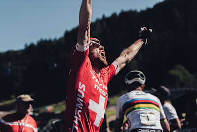 Mathias Flückiger im Finish beim XCO-Rennen der Herren beim Weltcup in Leogang.