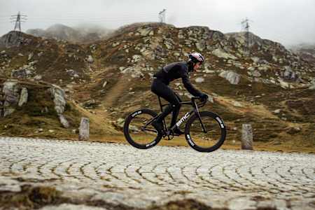 Patrick Seabase on the descent from the Gotthard Pass while taking part his unBRAKEable challenge.