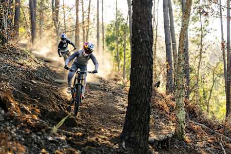Laurie Greenland and Jackson Goldstone as seen in action at a Santa Cruz Syndicate training camp in Lousã, Portugal, in early February 2022.