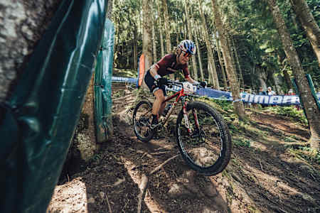 Laura Stigger beim Mercedes-Benz UCI MTB XCO World Cup in Leogang, am 12. Juni 2022.