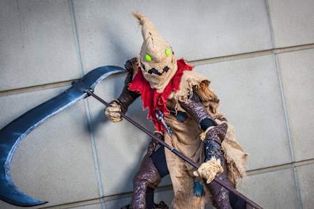 Cosplay de Fiddlesticks aux LoL World Championship Series à Los Angeles.