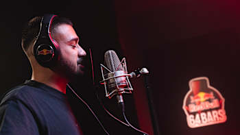 Lil Murda at the microphone for Red Bull 64 Bars.