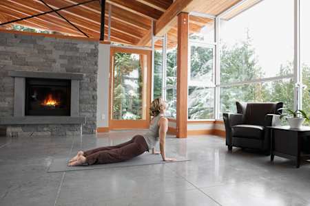 Sessão de hot yoga indoor