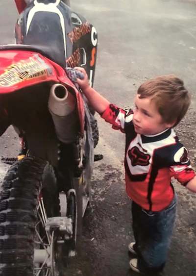 Cormac Buchanan - Cleaning dad´s bike as a kid