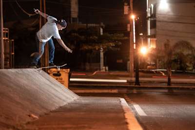 Carlos de Andrade - Bs Tailslide