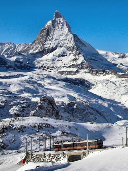 12e sommet des Alpes, le Cervin est l'une des plus hautes montagnes en Suisse.