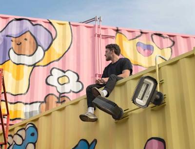 Burnt Toast is a Canadian-based illustrator, designer, muralist, and the artist behind Doodles NFT project. 