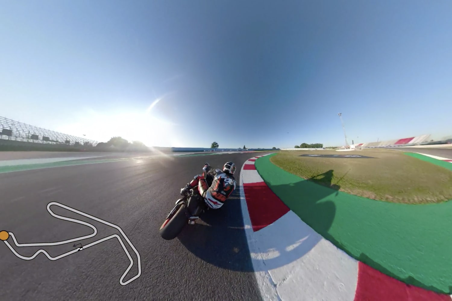 Alex Hofmann testet die Rennstrecke vom Misano GP