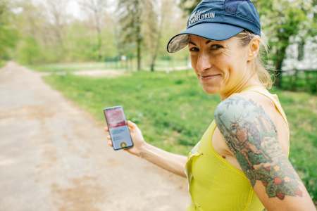 Lade dir die Wings for Life World Run App herunter!