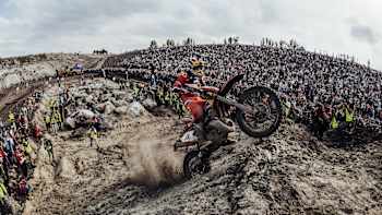 Jonny Walker performs at Red Bull Megawatt 111 in Kleszczow, Poland on September 10, 2017.