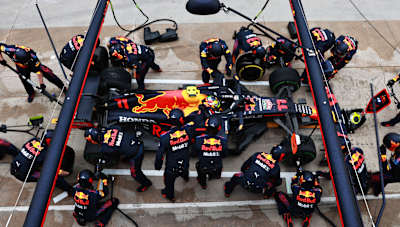 Sergio Pérez of Red Bull Racing Honda during a pit stop at the Emilia Romagna Grand Prix on April 18, 2021.