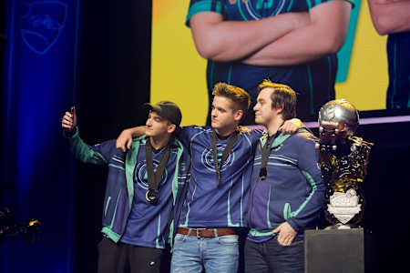 Kaydop (left) captures the image onstage in DC.