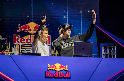 Jakub Menšík übernahm spontan die Turntables von DJ In-Style