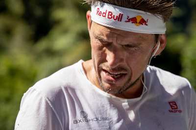 Ryan Sandes durante el Tarawera Ultra Marathon en Rotorua, Nueva Zelanda, el 9 de febrero de 2019.