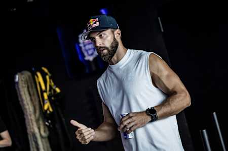 Alex Rončević believes it is important to share his HYROX expertise with others.