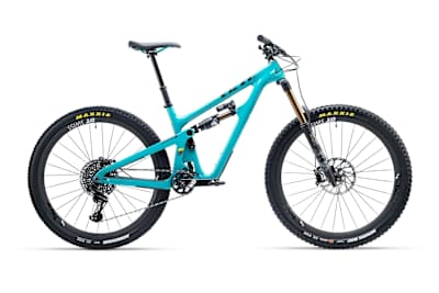 Yeti SB150 disponible en su clásico color turquesa o en anaranjado
